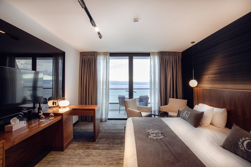 מלון גולן טבריה - פרימיום דלקס עם מרפסת