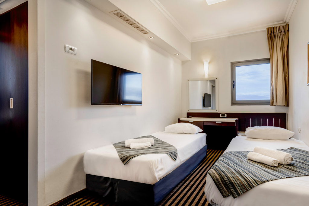 מלון גולן טבריה - חדר משפחתי מיטות מפוצלות